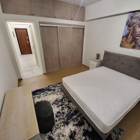 Luxury Embassy Studio Athena Bagian luar foto